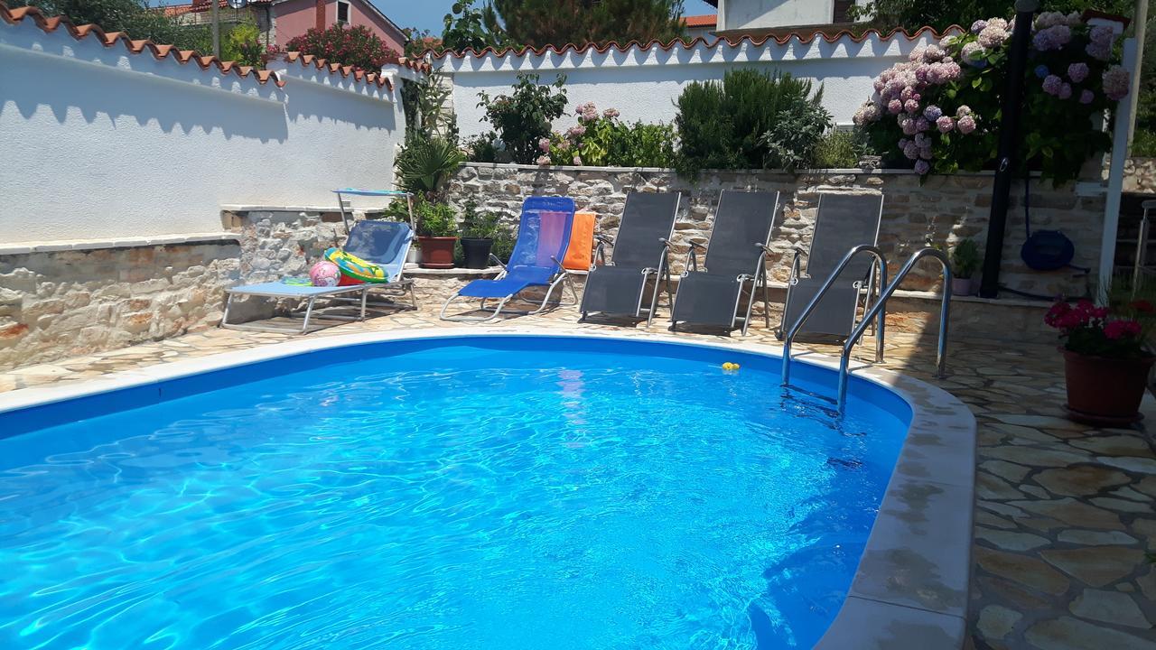 Apartments Val Umag Exterior photo